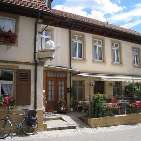 Gasthaus Zur Schnecke Кандерн Екстериор снимка