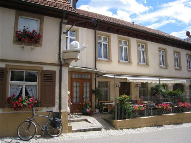 Gasthaus Zur Schnecke Кандерн Екстериор снимка